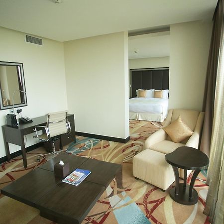 Pearl Of Africa Hotel كامبالا المظهر الخارجي الصورة